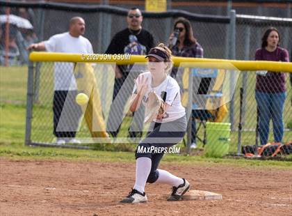 Thumbnail 1 in Pacifica vs. Foothill Tech photogallery.