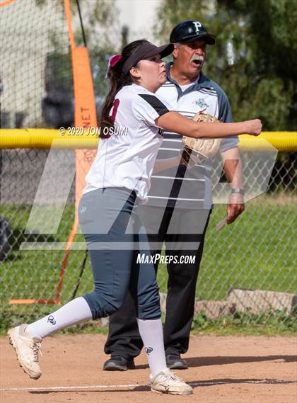 Thumbnail 3 in Pacifica vs. Foothill Tech photogallery.
