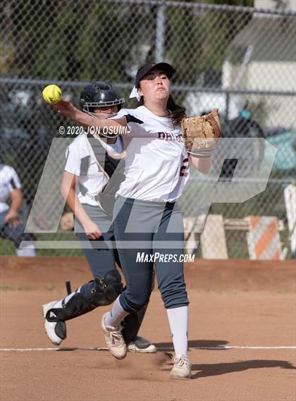 Thumbnail 2 in Pacifica vs. Foothill Tech photogallery.