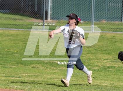 Thumbnail 1 in Pacifica vs. Foothill Tech photogallery.