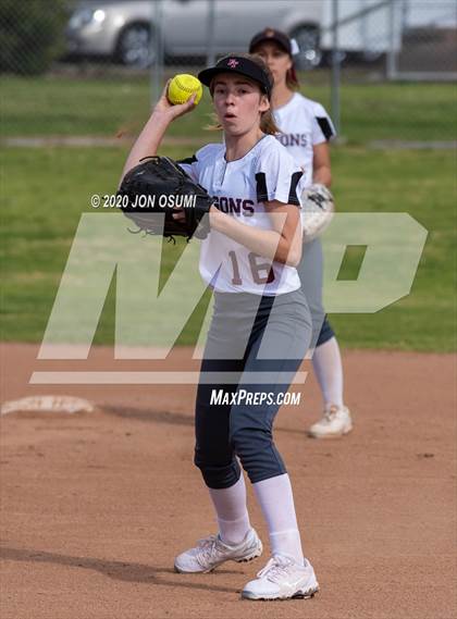 Thumbnail 2 in Pacifica vs. Foothill Tech photogallery.