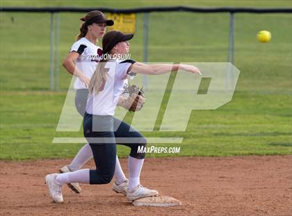 Thumbnail 1 in Pacifica vs. Foothill Tech photogallery.