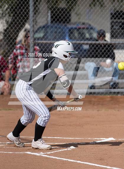 Thumbnail 1 in Pacifica vs. Foothill Tech photogallery.