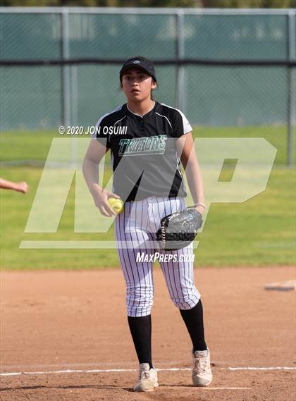 Thumbnail 2 in Pacifica vs. Foothill Tech photogallery.