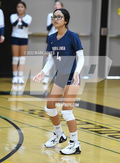 Thumbnail 3 in Northwest Christian vs. Sierra Linda (Goldwater Volleyball Festival Tournament) photogallery.