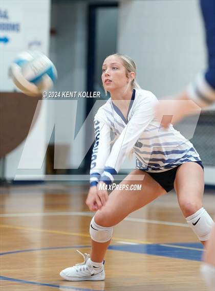 Thumbnail 2 in Mott vs. Durand (Our Lady Of The Lakes Invite) photogallery.