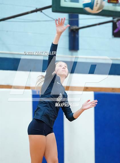 Thumbnail 2 in Mott vs. Durand (Our Lady Of The Lakes Invite) photogallery.