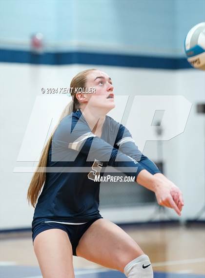 Thumbnail 3 in Mott vs. Durand (Our Lady Of The Lakes Invite) photogallery.