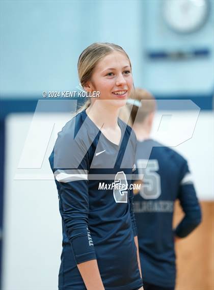 Thumbnail 2 in Mott vs. Durand (Our Lady Of The Lakes Invite) photogallery.