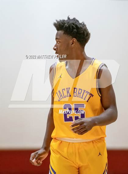 Thumbnail 3 in Jack Britt @ Douglas Byrd photogallery.