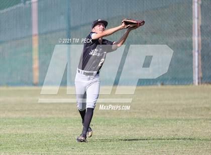 Thumbnail 1 in Canyon @ Foothill photogallery.