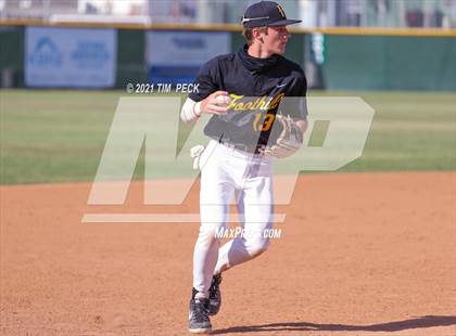 Thumbnail 2 in Canyon @ Foothill photogallery.