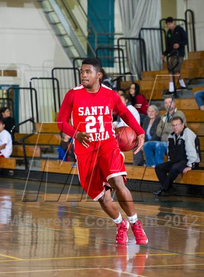 Thumbnail 3 in Carpinteria vs Santa Maria (Santa Barbara Holiday Classic) photogallery.