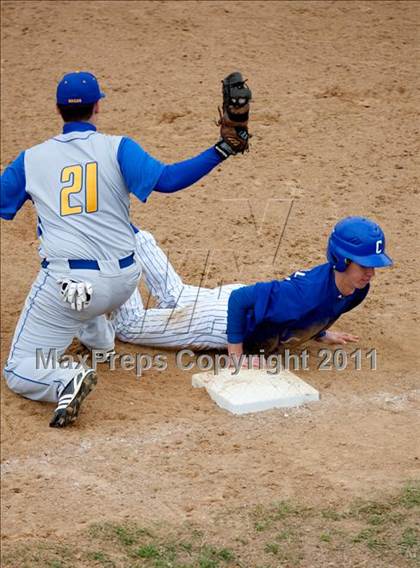 Thumbnail 2 in Covington Catholic @ Newport Central Catholic photogallery.