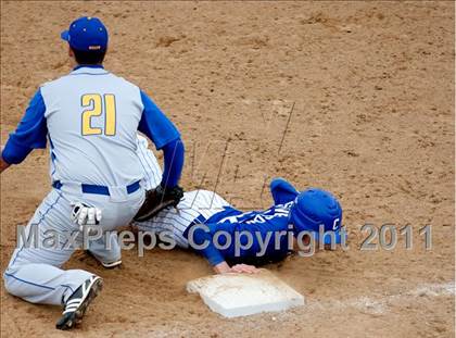 Thumbnail 3 in Covington Catholic @ Newport Central Catholic photogallery.