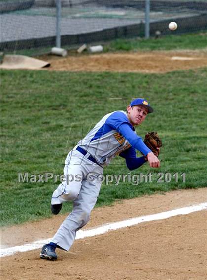 Thumbnail 2 in Covington Catholic @ Newport Central Catholic photogallery.