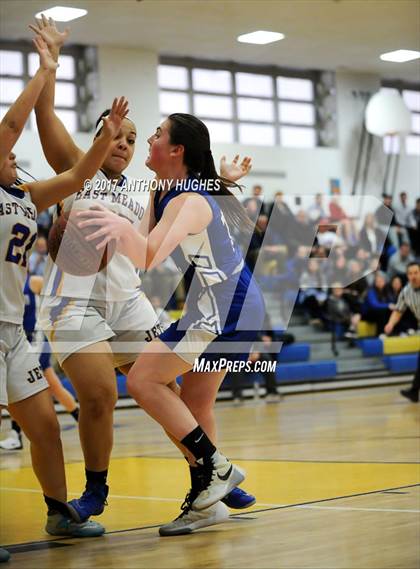 Thumbnail 1 in East Meadow vs.  Calhoun (Section 8 Class AA 1st Round Playoff) photogallery.
