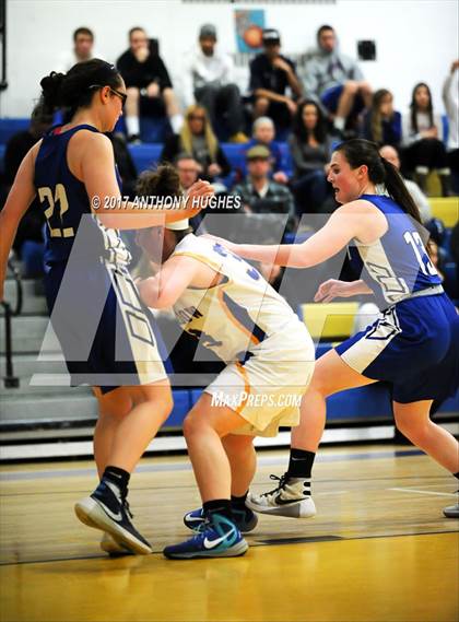 Thumbnail 3 in East Meadow vs.  Calhoun (Section 8 Class AA 1st Round Playoff) photogallery.