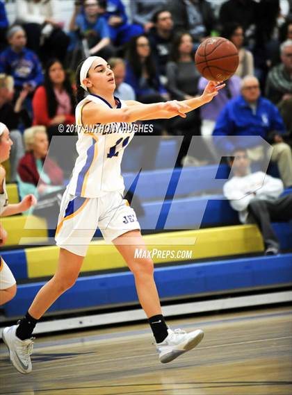 Thumbnail 3 in East Meadow vs.  Calhoun (Section 8 Class AA 1st Round Playoff) photogallery.