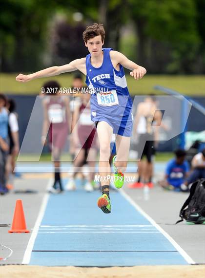 Thumbnail 1 in PSAL Brooklyn, Queens, Staten Island Championships (Boys Field Events) photogallery.