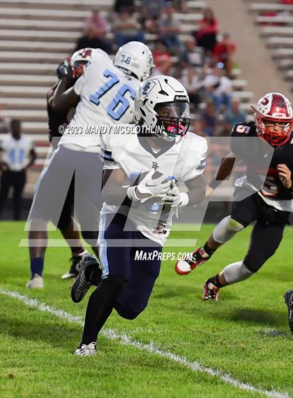 Thumbnail 2 in Belleville East @ Pekin photogallery.