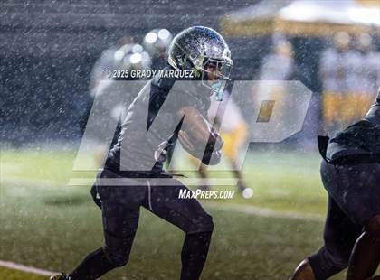 Thumbnail 3 in Inglewood vs. Edison (CIF SS Division 3 Round 2) photogallery.