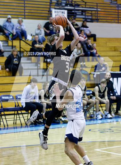 Thumbnail 2 in Churubusco @ Woodlan photogallery.