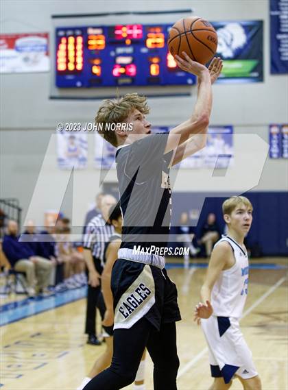 Thumbnail 1 in Churubusco @ Woodlan photogallery.