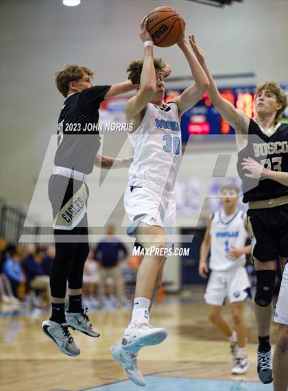 Thumbnail 2 in Churubusco @ Woodlan photogallery.