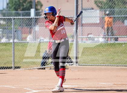 Thumbnail 3 in Elizabeth @ Sand Creek photogallery.