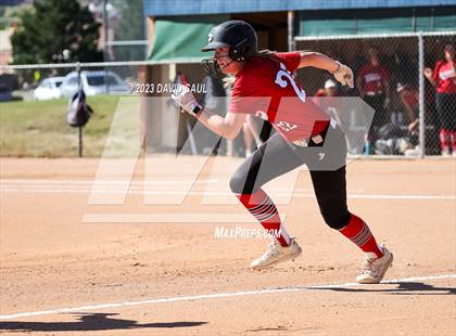 Thumbnail 1 in Elizabeth @ Sand Creek photogallery.