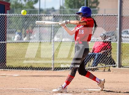 Thumbnail 2 in Elizabeth @ Sand Creek photogallery.