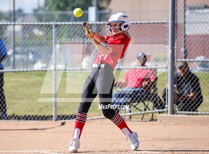 Thumbnail 3 in Elizabeth @ Sand Creek photogallery.