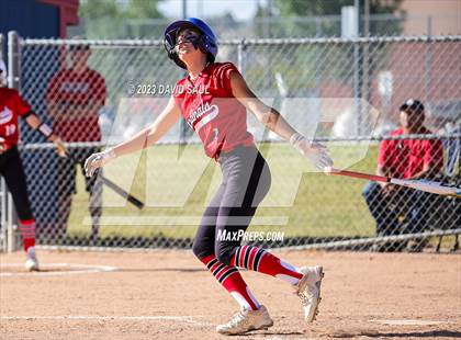 Thumbnail 1 in Elizabeth @ Sand Creek photogallery.
