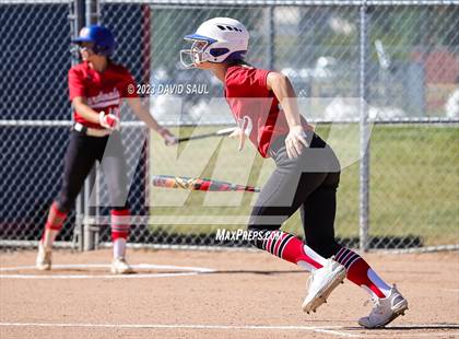 Thumbnail 3 in Elizabeth @ Sand Creek photogallery.