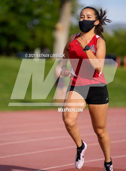 Thumbnail 1 in Albuquerque Academy Track Meet photogallery.