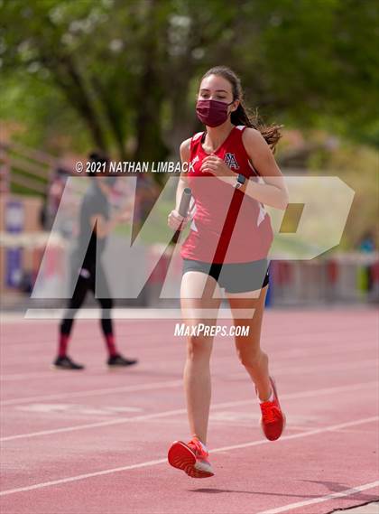 Thumbnail 3 in Albuquerque Academy Track Meet photogallery.
