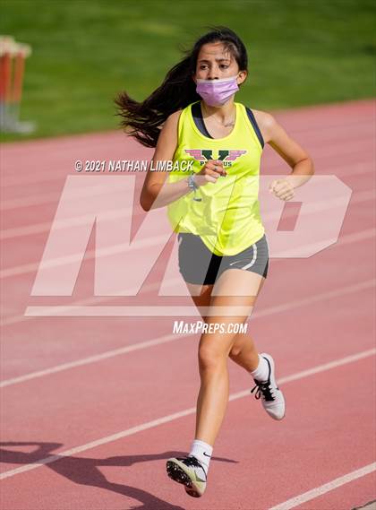 Thumbnail 3 in Albuquerque Academy Track Meet photogallery.