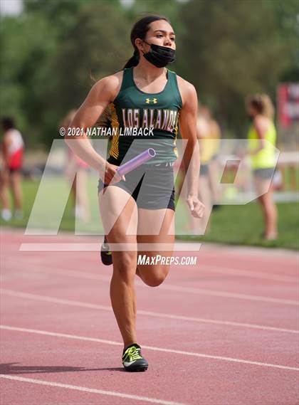 Thumbnail 3 in Albuquerque Academy Track Meet photogallery.