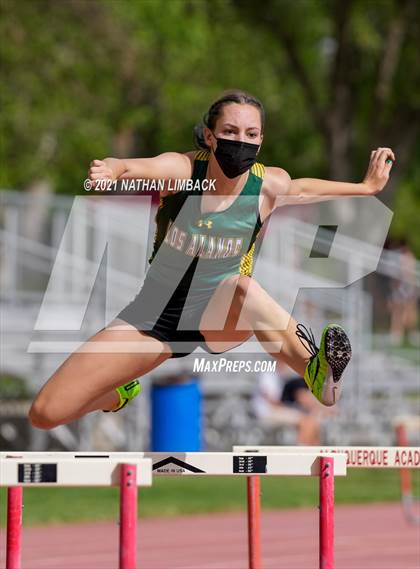 Thumbnail 3 in Albuquerque Academy Track Meet photogallery.