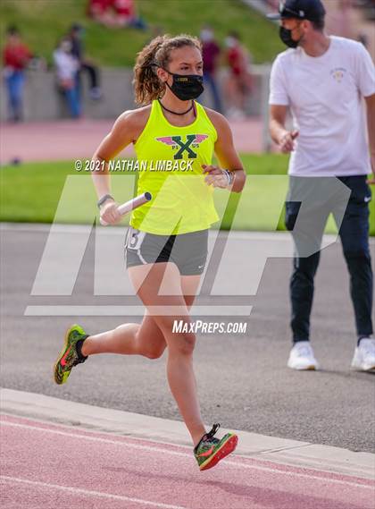 Thumbnail 3 in Albuquerque Academy Track Meet photogallery.