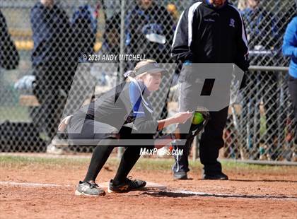 Thumbnail 1 in Sale Crek vs GPS photogallery.