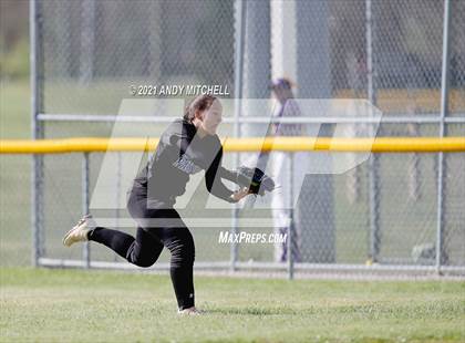 Thumbnail 2 in Sale Crek vs GPS photogallery.