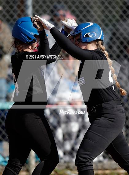 Thumbnail 2 in Sale Crek vs GPS photogallery.