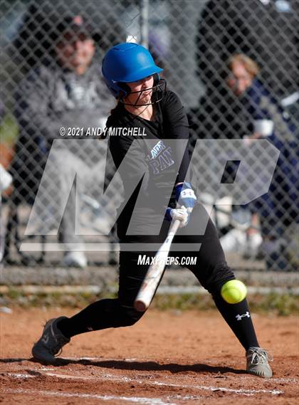 Thumbnail 2 in Sale Crek vs GPS photogallery.