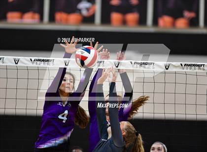 Thumbnail 1 in Cedar Ridge @ Vandegrift photogallery.