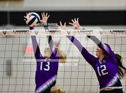 Thumbnail 1 in Cedar Ridge @ Vandegrift photogallery.