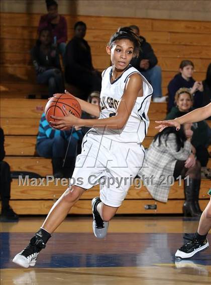 Thumbnail 3 in River Valley vs. Elk Grove (Lincoln Invitational) photogallery.