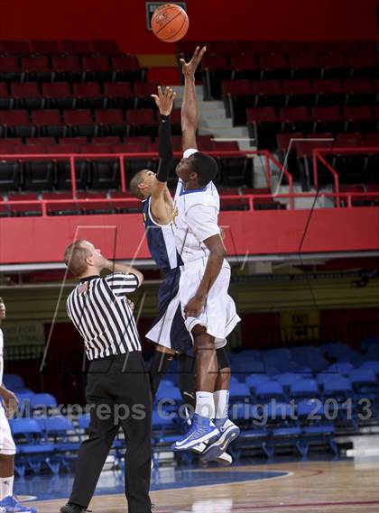Thumbnail 3 in Clark Academy vs Martin Luther King, Jr. (Section 1 Class D Semifinal) photogallery.