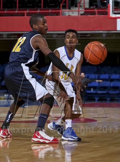 Thumbnail 2 in Clark Academy vs Martin Luther King, Jr. (Section 1 Class D Semifinal) photogallery.